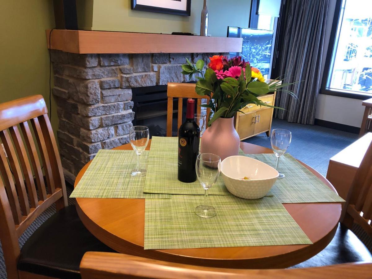 Copperstone Resort - Mountain View 2 Bedroom Condo Canmore Eksteriør bilde