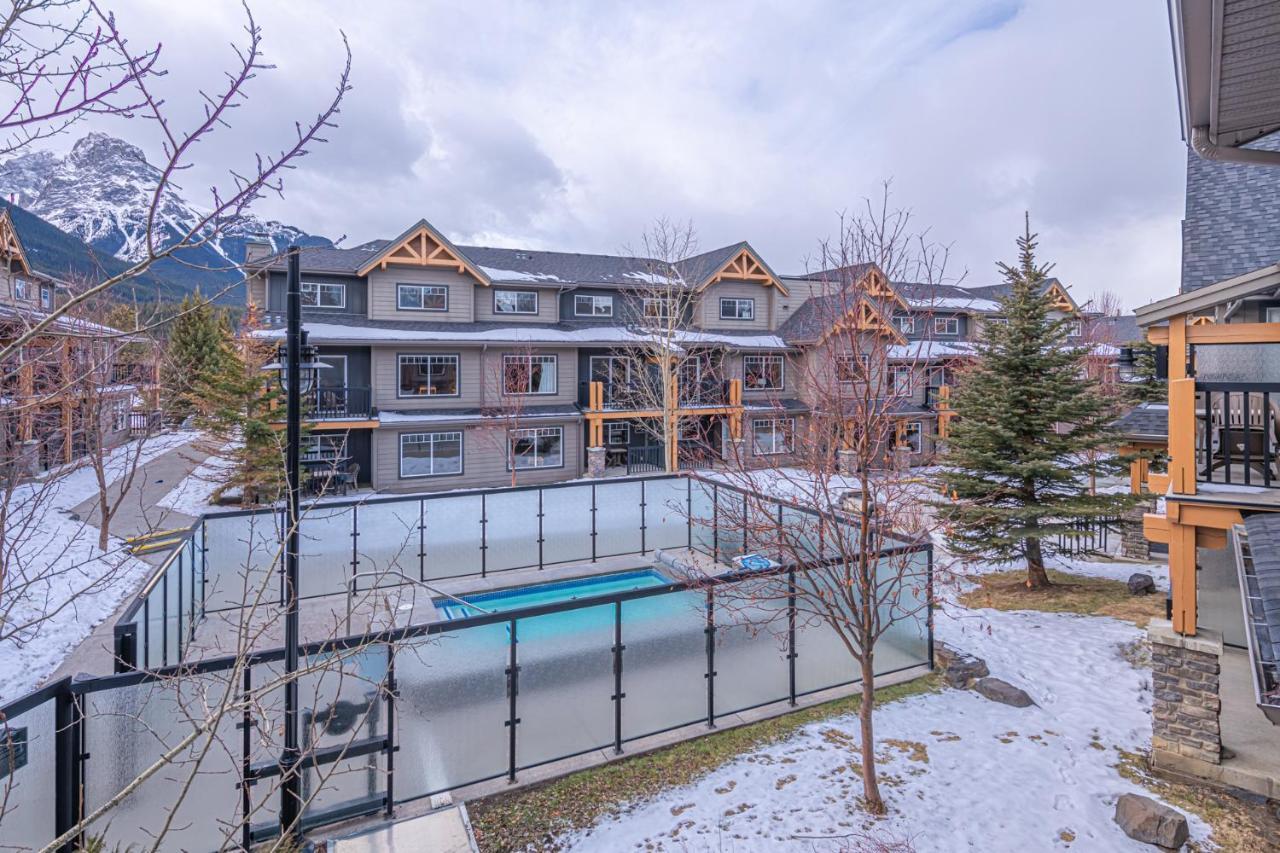 Copperstone Resort - Mountain View 2 Bedroom Condo Canmore Eksteriør bilde
